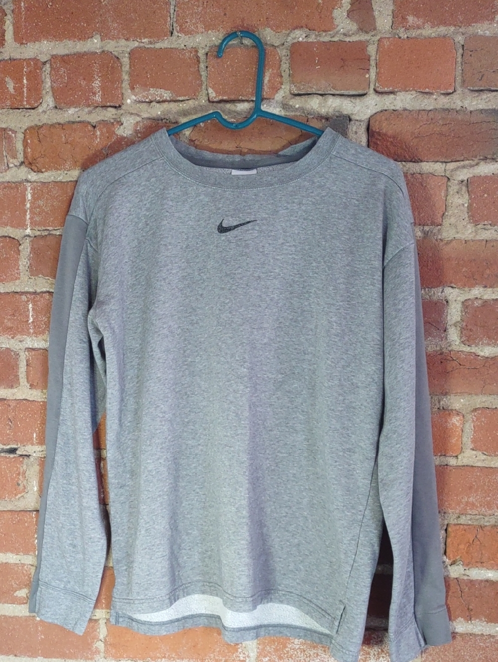 Women's Nike Gray Long Sleeve Crew Sweatshirt Therma-Fit